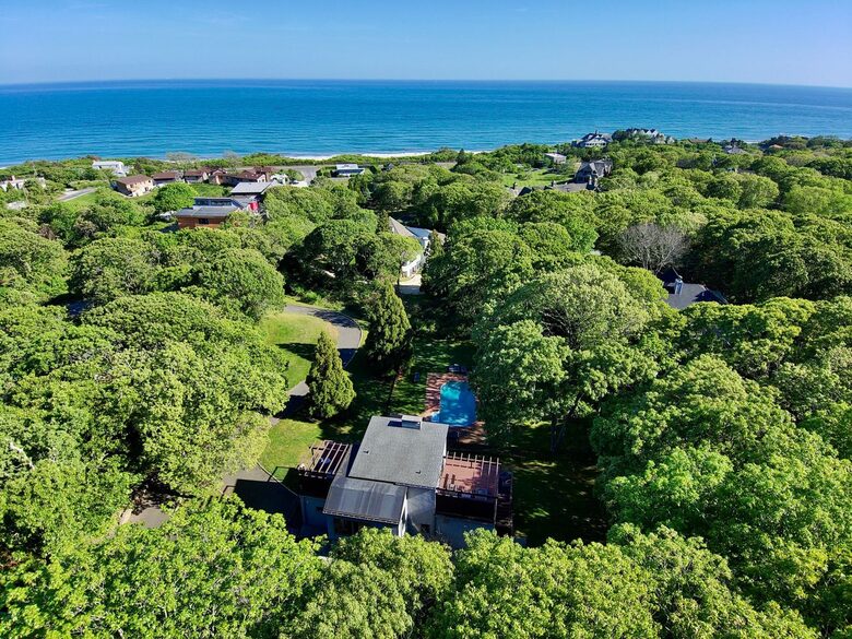 Hamptons - Montauk Luxury Modern Oasis, Walking Distance to Private Beach - Montauk, New York