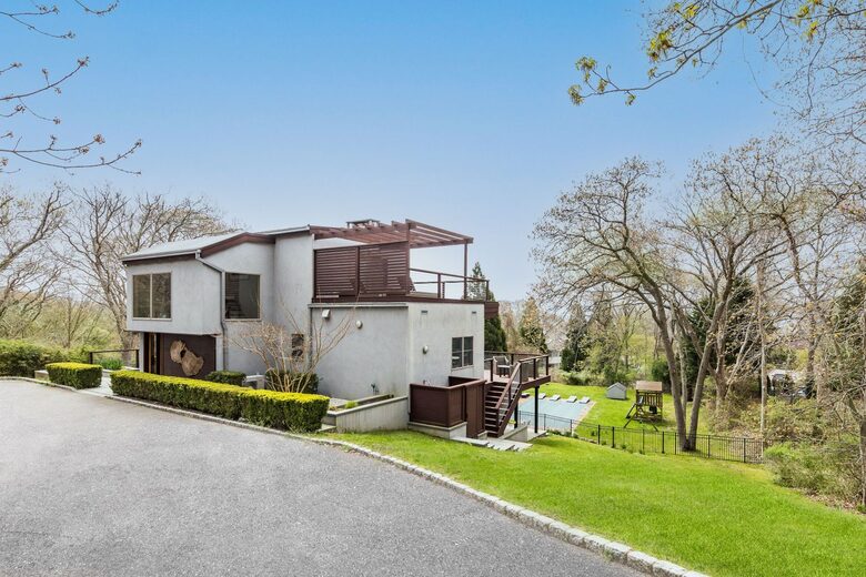 Hamptons - Montauk Luxury Modern Oasis, Walking Distance to Private Beach - Montauk, New York