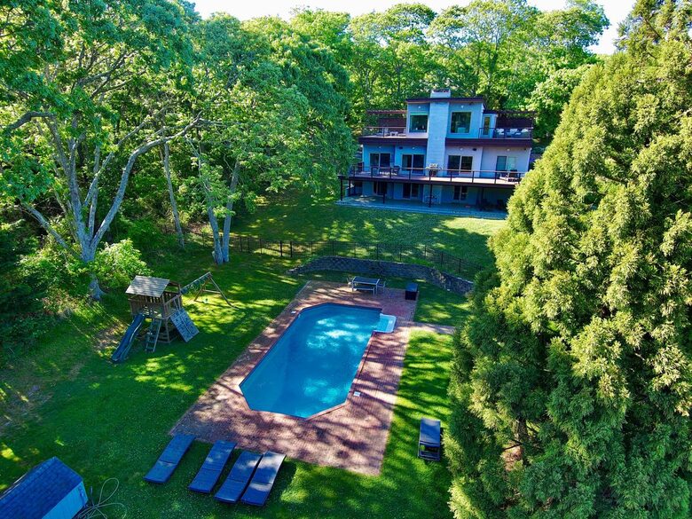 Hamptons - Montauk Luxury Modern Oasis, Walking Distance to Private Beach - Montauk, New York