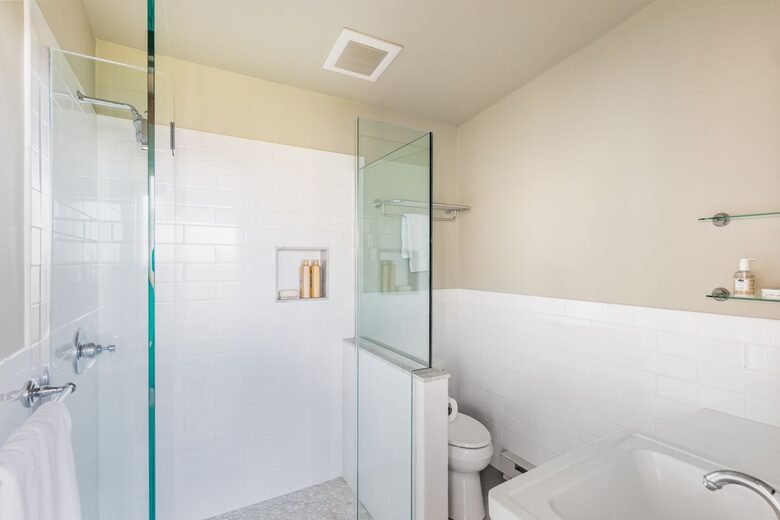 Hamptons - Montauk Luxury Modern Oasis, Walking Distance to Private Beach - Montauk, New York