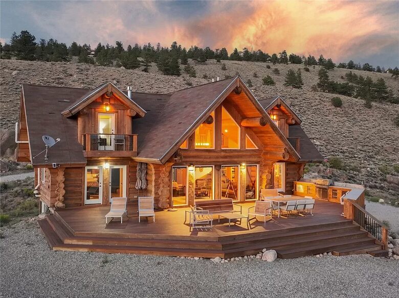 Big Mack | Luxury Twin Lakes Cabin - Twin Lakes, Colorado