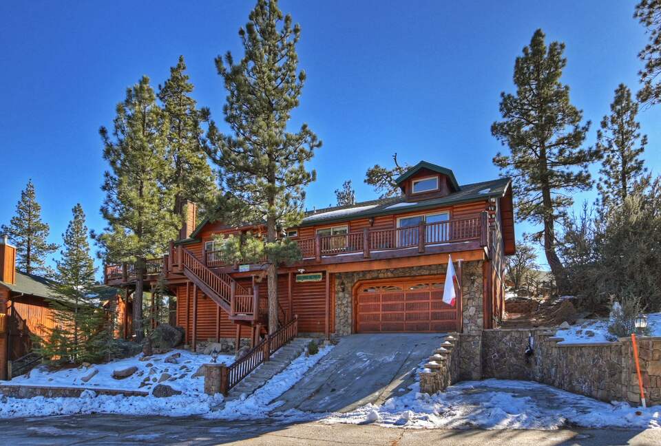 Sky Pine Retreat - Big Bear Lake, California