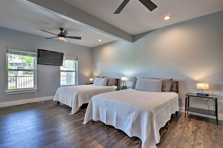 Luxe Osage Beach Lake House w/ Dock & Fire Pit - Osage Beach, Missouri