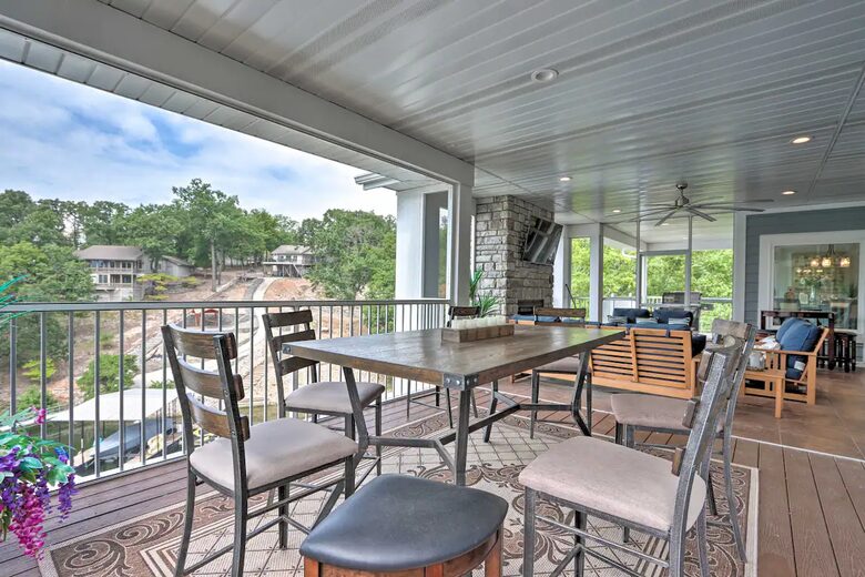 Luxe Osage Beach Lake House w/ Dock & Fire Pit - Osage Beach, Missouri