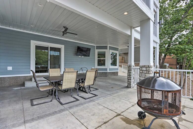 Luxe Osage Beach Lake House w/ Dock & Fire Pit - Osage Beach, Missouri