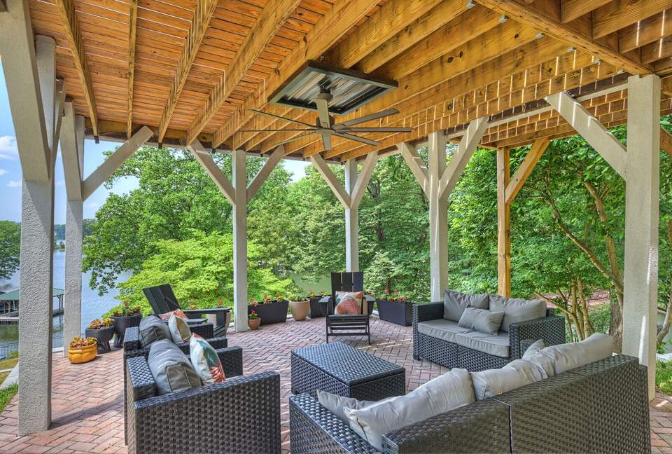 Hummingbird Home - Statesville, North Carolina