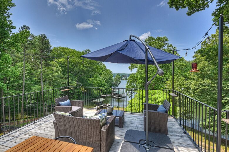 Hummingbird Home - Statesville, North Carolina