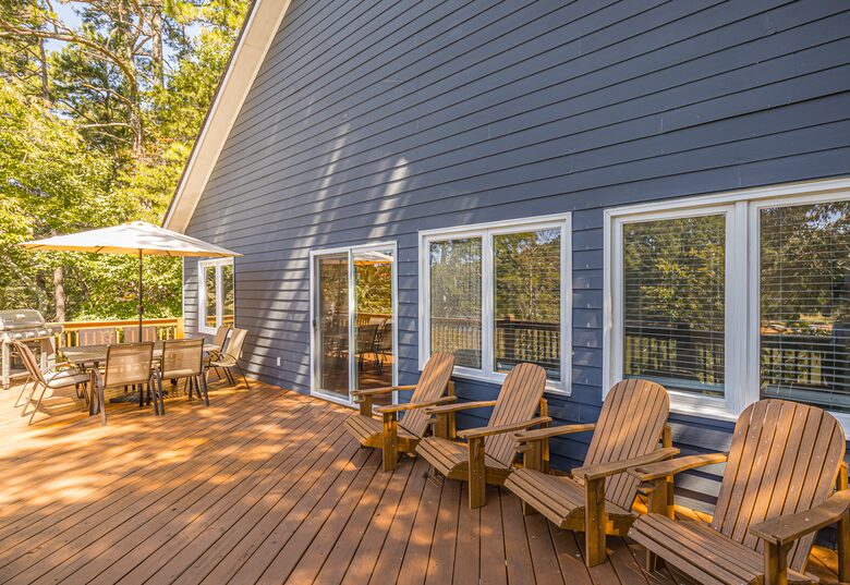 Water's Edge Lake House - Gainesville, Georgia