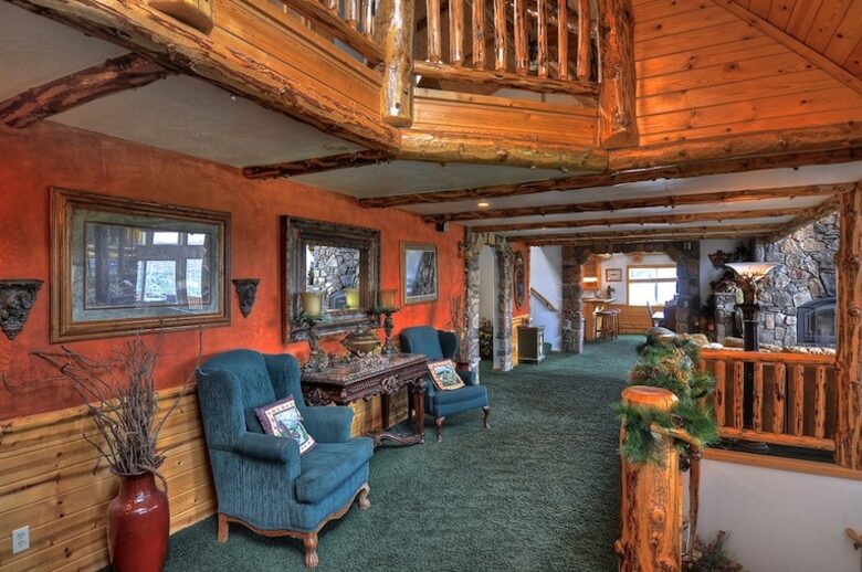 Mighty Bear Manor - Big Bear Lake, California