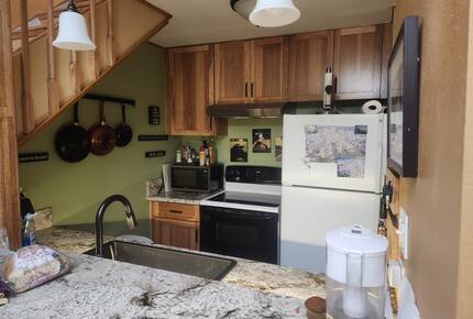 Mammoth Lakes Ski Condo - Mammoth Lakes, California