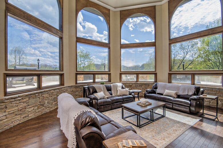 Crestview Estate | 5 acre luxury estate in Smoky Mountains - Pigeon Forge, Tennessee