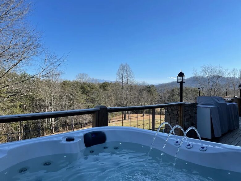 Crestview Estate | 5 acre luxury estate in Smoky Mountains - Pigeon Forge, Tennessee
