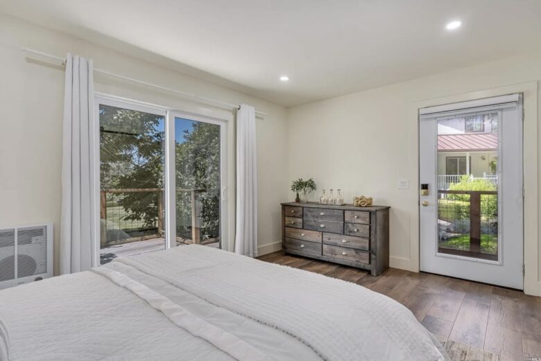 Napa Valley Vineyard Retreat - Angwin, California