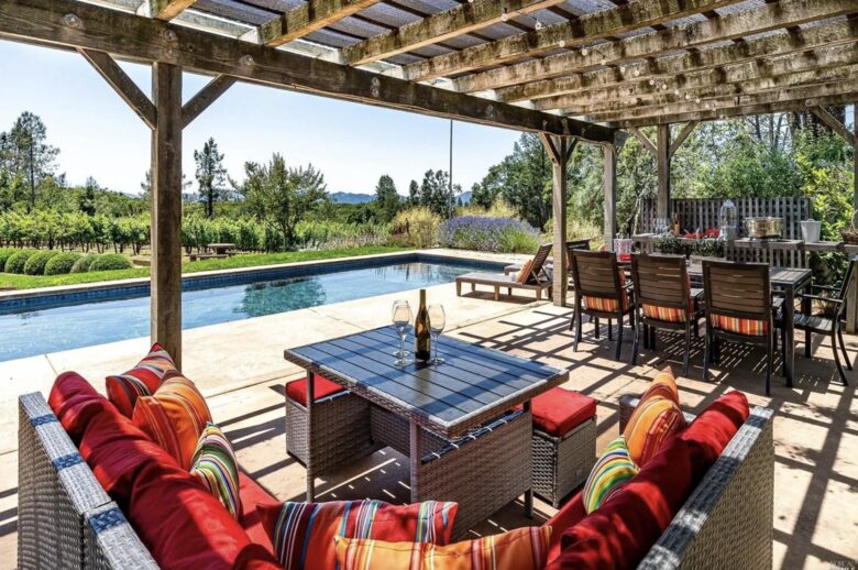 Napa Valley Vineyard Retreat - Angwin, California