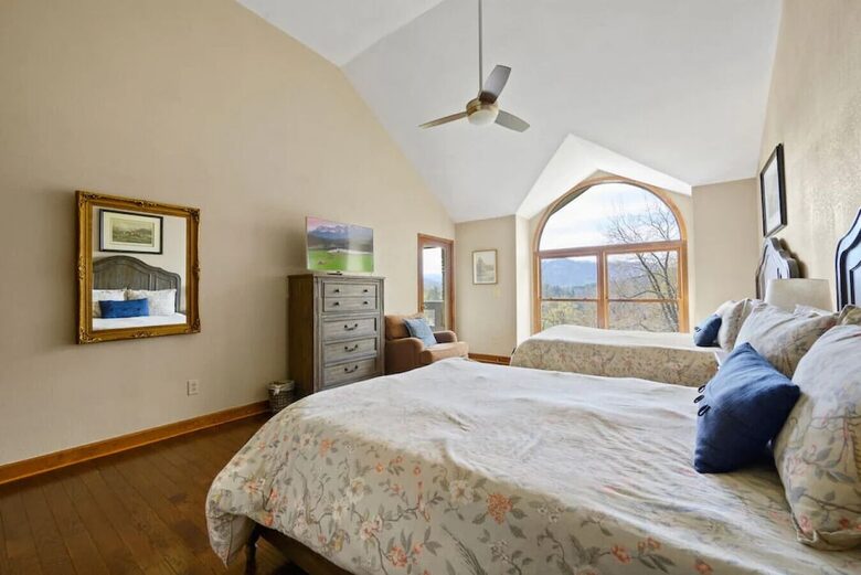 Crestview Estate | 5 acre luxury estate in Smoky Mountains - Pigeon Forge, Tennessee