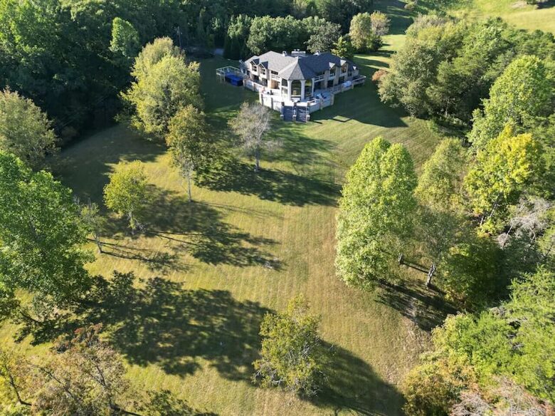 Crestview Estate | 5 acre luxury estate in Smoky Mountains - Pigeon Forge, Tennessee