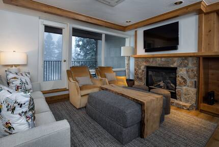 Three Bedroom Slopeside Gravity Haus Vail - Vail, Colorado