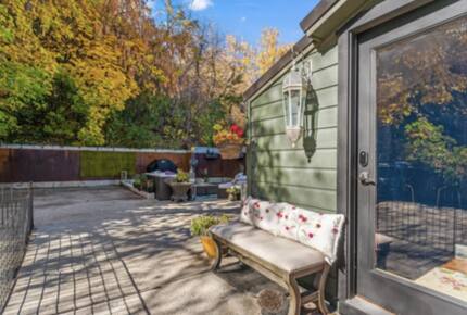 The Safe House.  Charming cabin just one block from the Park City Resort - Park City, Utah