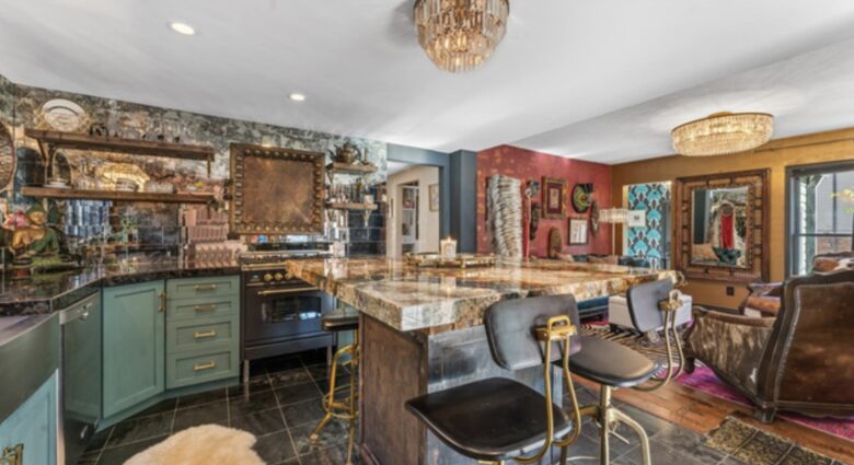 The Safe House. Charming cabin just one block from the Park City Resort - Park City, Utah
