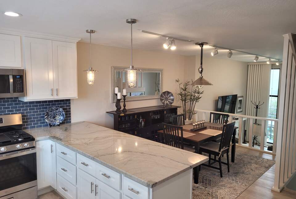 Del Monte Beach Townhome - Monterey, California
