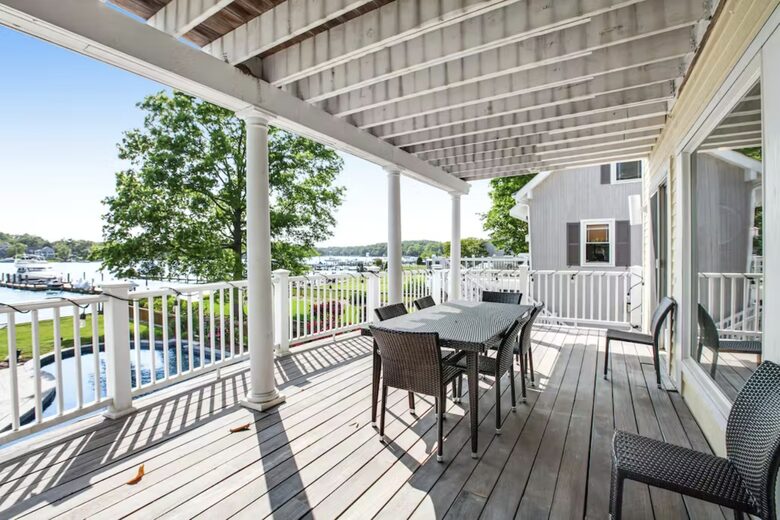 Annapolis Cove Lake Ogleton Charmer - Annapolis, Maryland