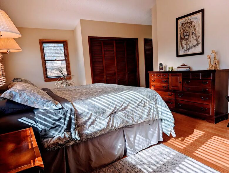Weaverville farmhouse | 12 Minutes to Downtown Asheville - Weaverville, North Carolina