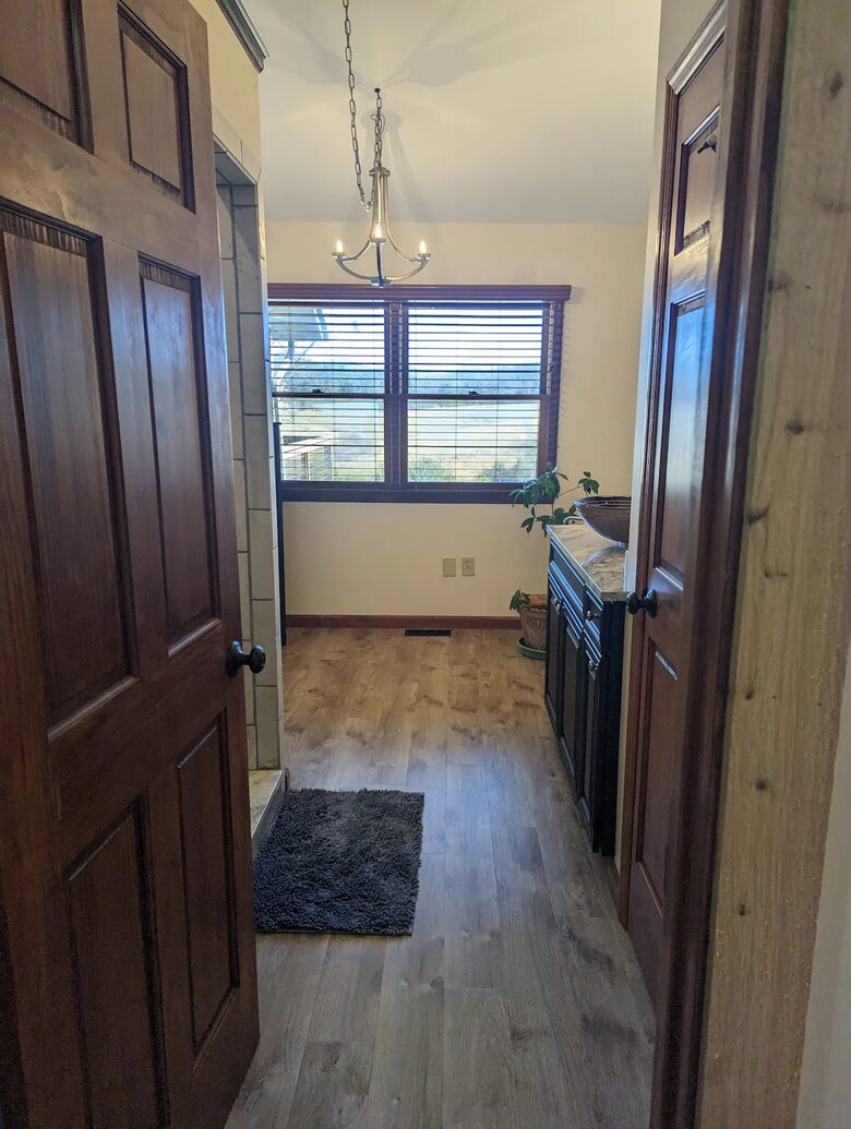 Weaverville farmhouse | 12 Minutes to Downtown Asheville - Weaverville, North Carolina