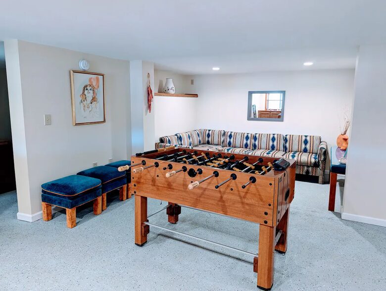 Weaverville farmhouse | 12 Minutes to Downtown Asheville - Weaverville, North Carolina