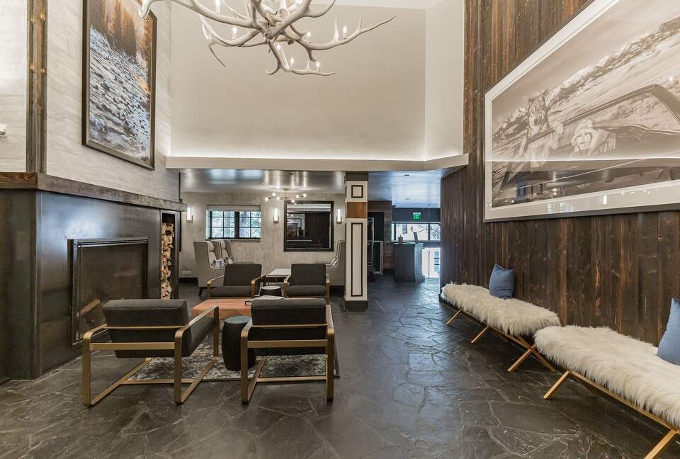 10th Mountain Suite at Gravity Haus Vail - Vail, Colorado