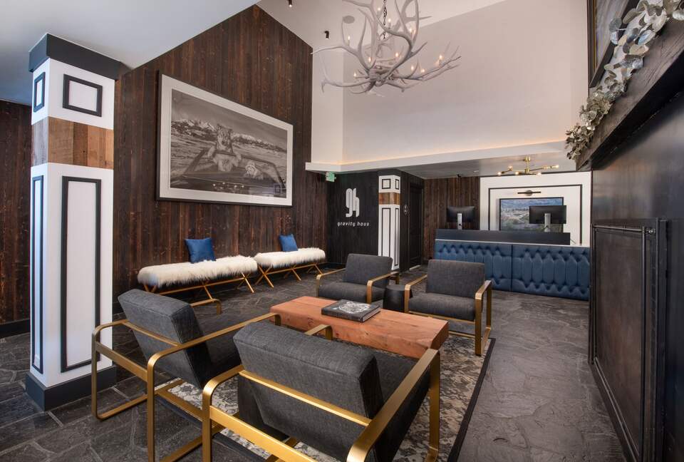 10th Mountain Suite at Gravity Haus Vail - Vail, Colorado