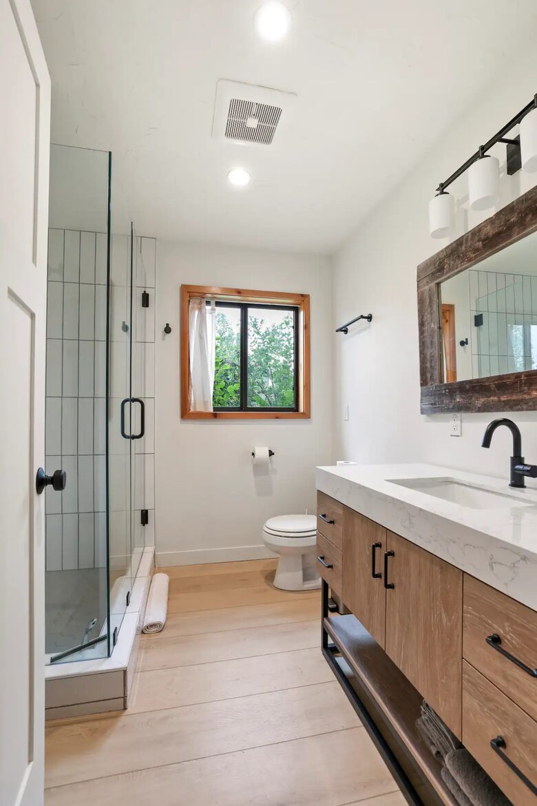 Teton Luxe Guest Cabin - Jackson, Wyoming