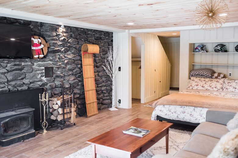 The Rabbit Hole | Luxury Cabin in heart of Stowe - Stowe, Vermont