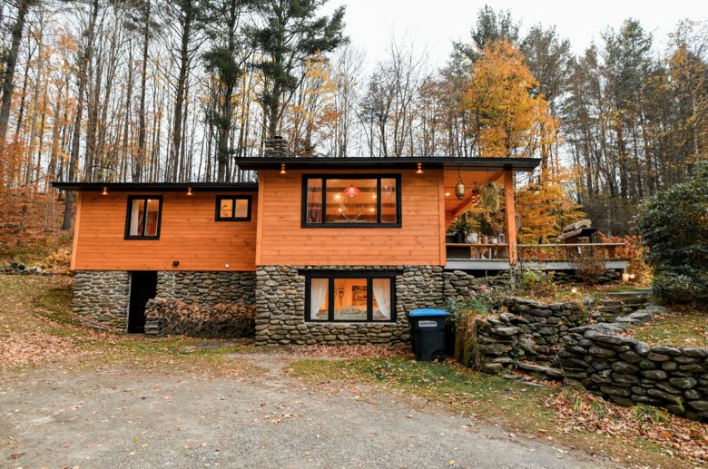 The Rabbit Hole | Luxury Cabin in heart of Stowe - Stowe, Vermont