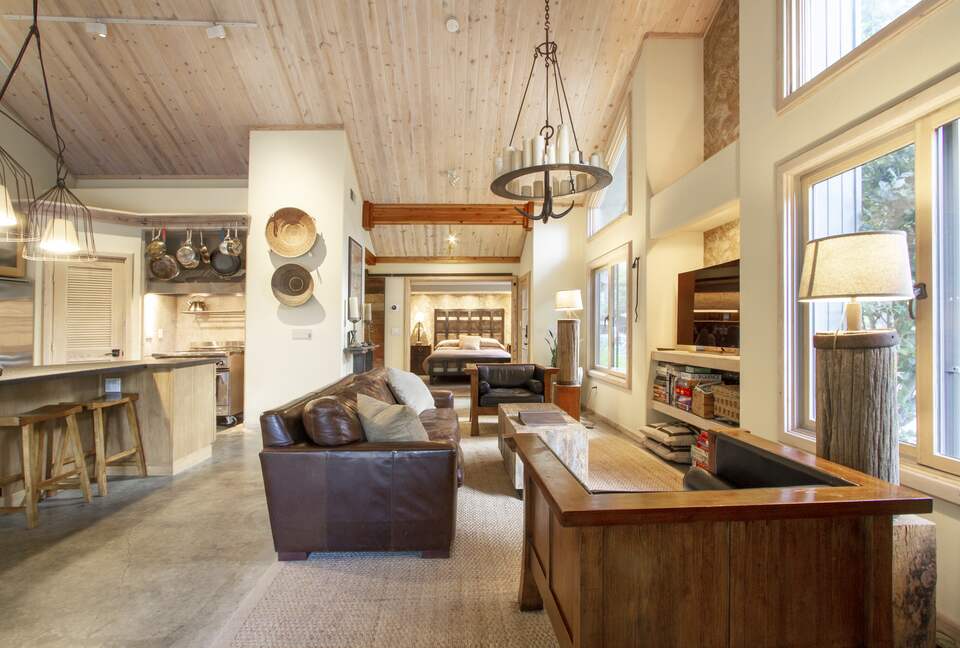 Wine Country Luxury in the Redwoods w/ Hot Tub and Fire Pit - Cazadero, California