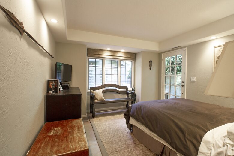 Wine Country Luxury in the Redwoods w/ Hot Tub and Fire Pit - Cazadero, California