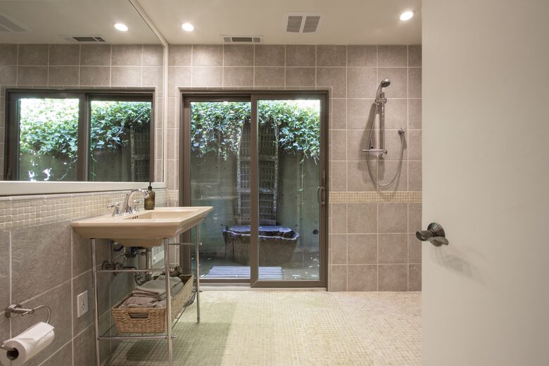 Wine Country Luxury in the Redwoods w/ Hot Tub and Fire Pit - Cazadero, California