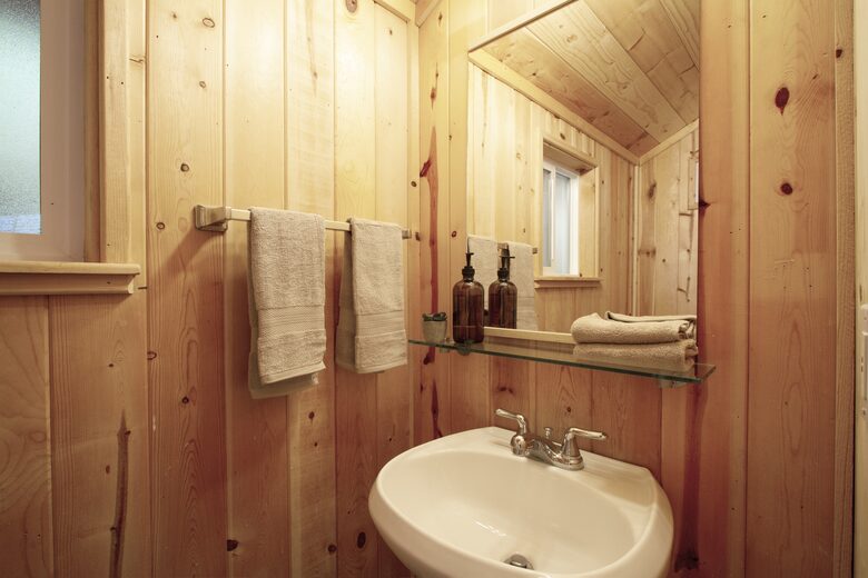 Wine Country Luxury in the Redwoods w/ Hot Tub and Fire Pit - Cazadero, California