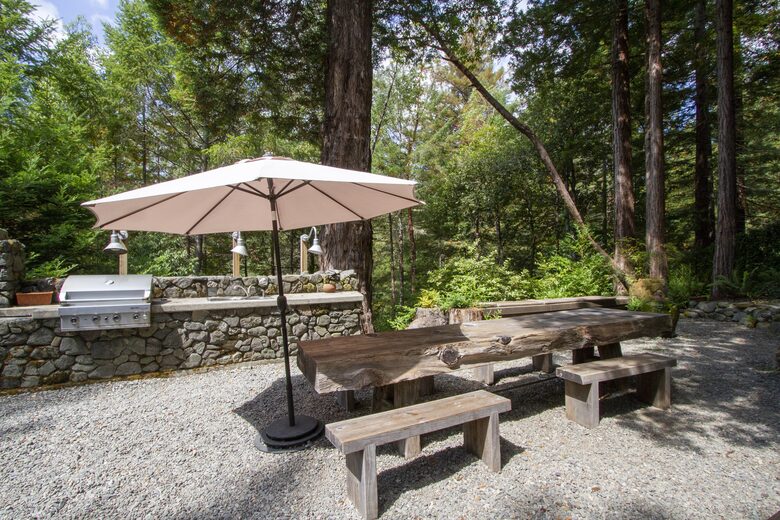 Wine Country Luxury in the Redwoods w/ Hot Tub and Fire Pit - Cazadero, California