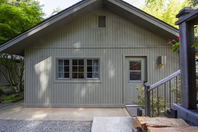 Wine Country Luxury in the Redwoods w/ Hot Tub and Fire Pit - Cazadero, California