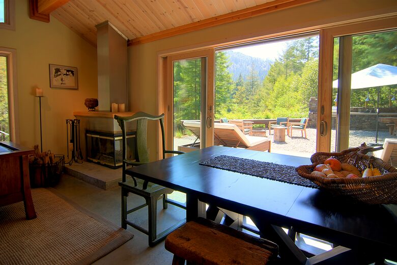 Wine Country Luxury in the Redwoods w/ Hot Tub and Fire Pit - Cazadero, California