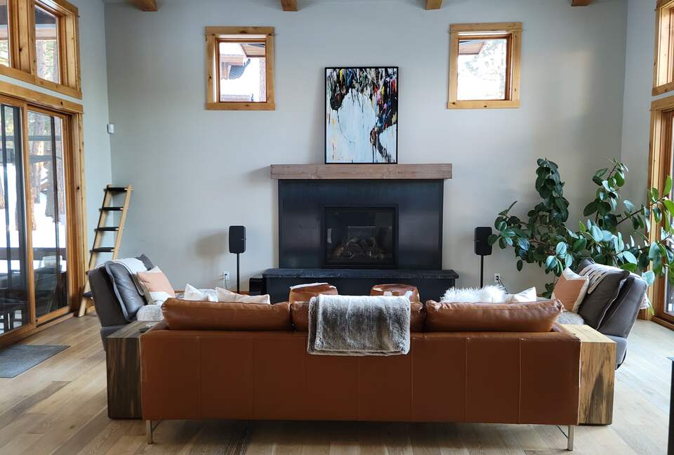 Modern Home in Gray's Crossing in Beautiful Truckee - Truckee, California
