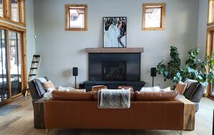 Modern Home in Gray's Crossing in Beautiful Truckee - Truckee, California