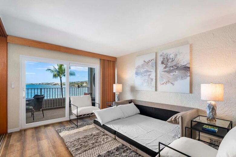 Ocean Front Alii Villa - Kailua Kona, Hawaii