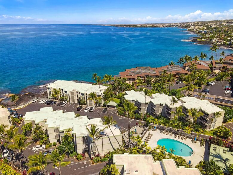 Ocean Front Alii Villa - Kailua Kona, Hawaii