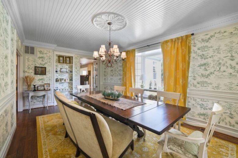 Classic Estate | 20 minutes from DC - McLean, Virginia