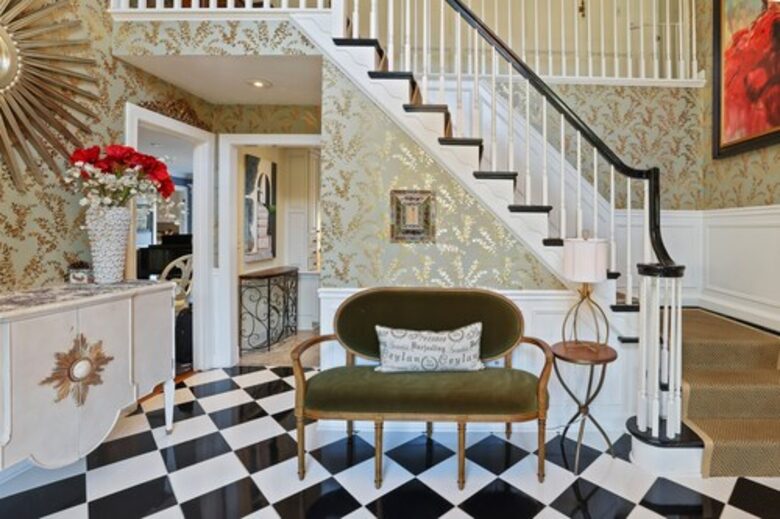 Classic Estate | 20 minutes from DC - McLean, Virginia