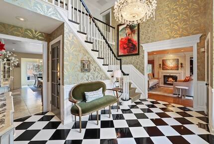 Classic Estate | 20 minutes from DC - McLean, Virginia