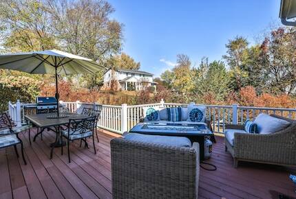 Classic Estate | 20 minutes from DC - McLean, Virginia