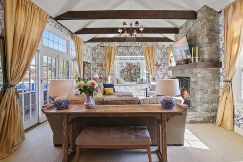Classic Estate | 20 minutes from DC - McLean, Virginia