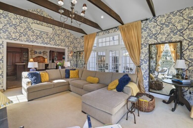 Classic Estate | 20 minutes from DC - McLean, Virginia